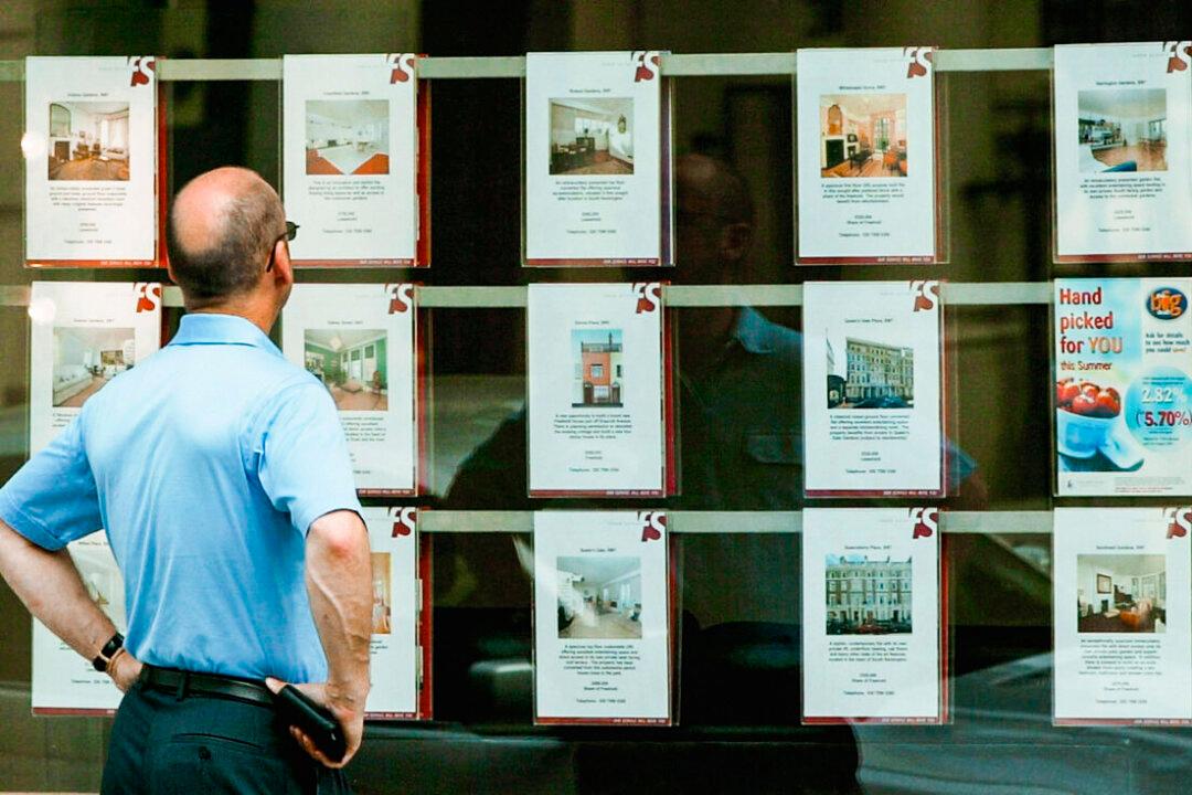 Britain’s Annual House Price Growth Sees ‘Sharp Slowdown’