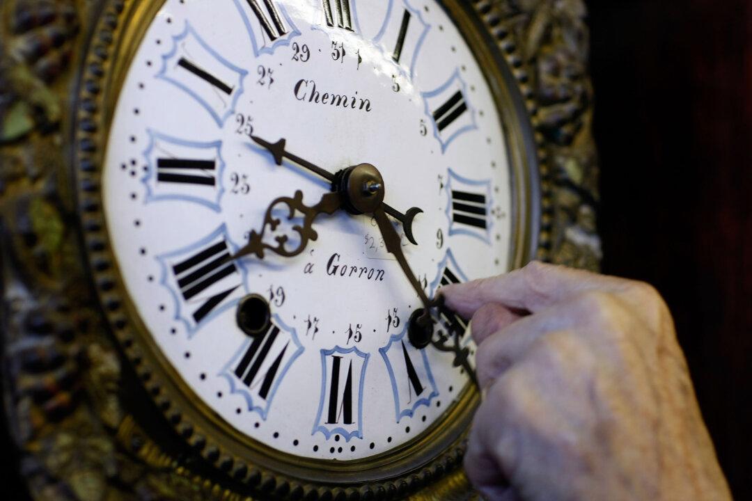 End of Daylight Saving Time Means Winter Is on the Horizon