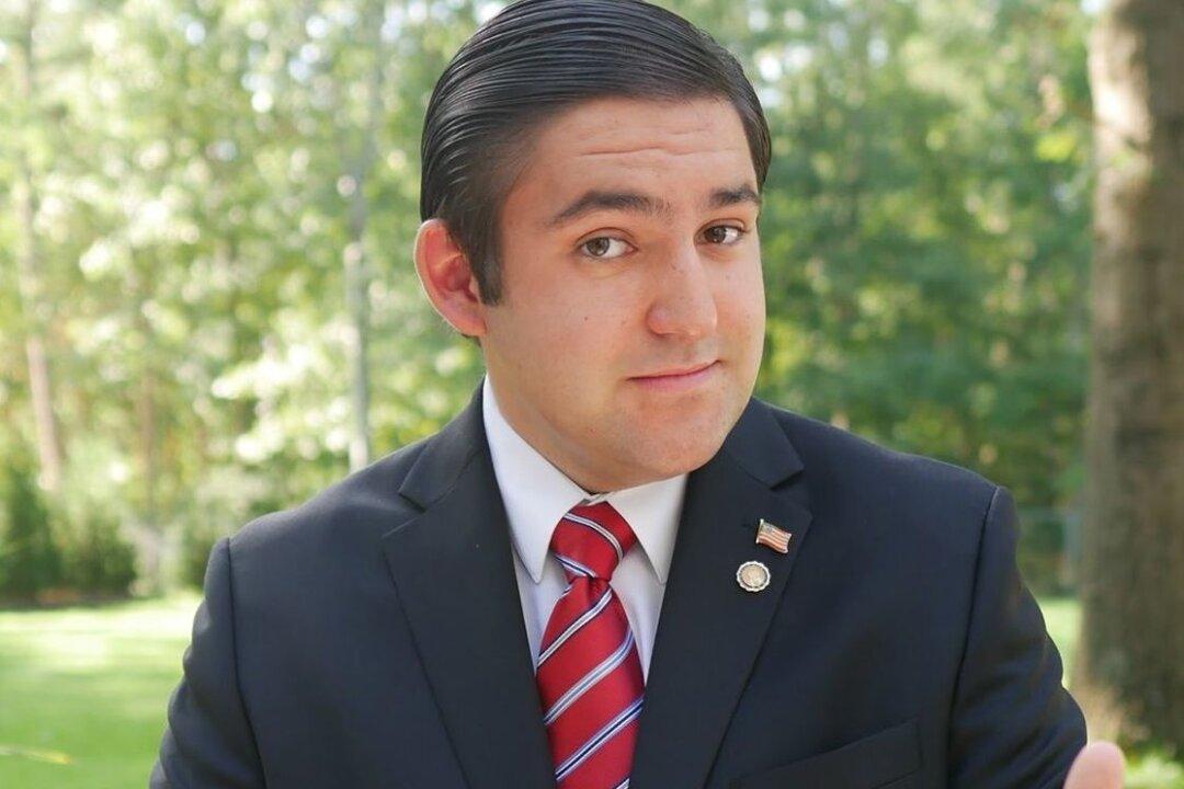 19-Year-Old Wins NJ School Board Seat Following ‘Awful’ COVID-19 Shutdowns