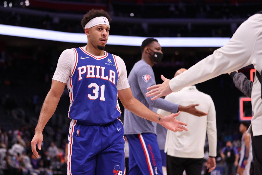Sixers Pull Away From Pistons for 5th Straight Win
