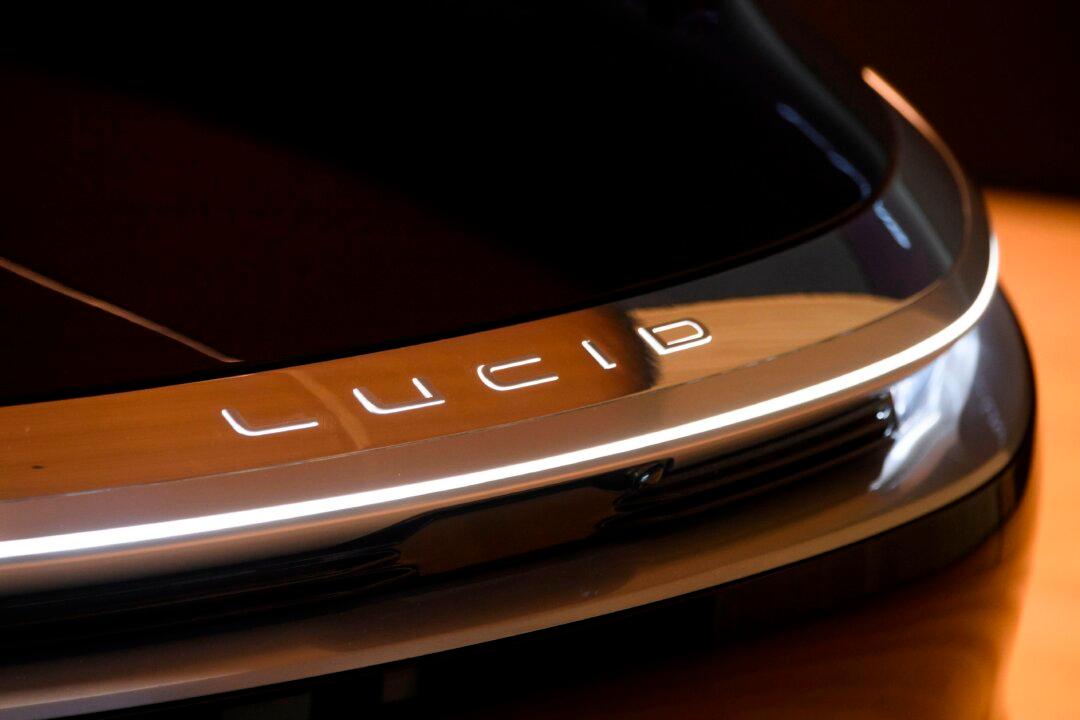 Why Lucid CEO Sees Tesla 4680 Batteries Being a ‘Huge Breakthrough’ as Just a ‘Fantasy’