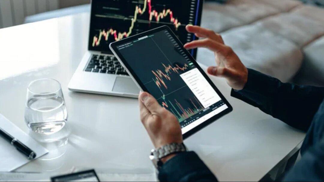 Business Chart of the Day: Small-Cap Breakout!