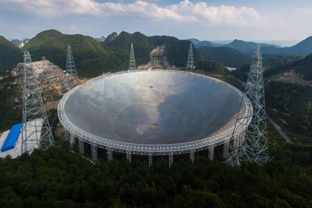 Expert Questions China’s Plan to Expand Its ‘Sky Eye’ Program in Search for Extraterrestrials
