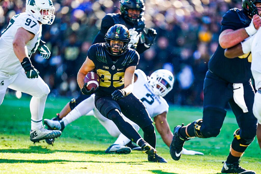 O'Connell, Bell Help Purdue Take Down No. 5 Spartans 40–29