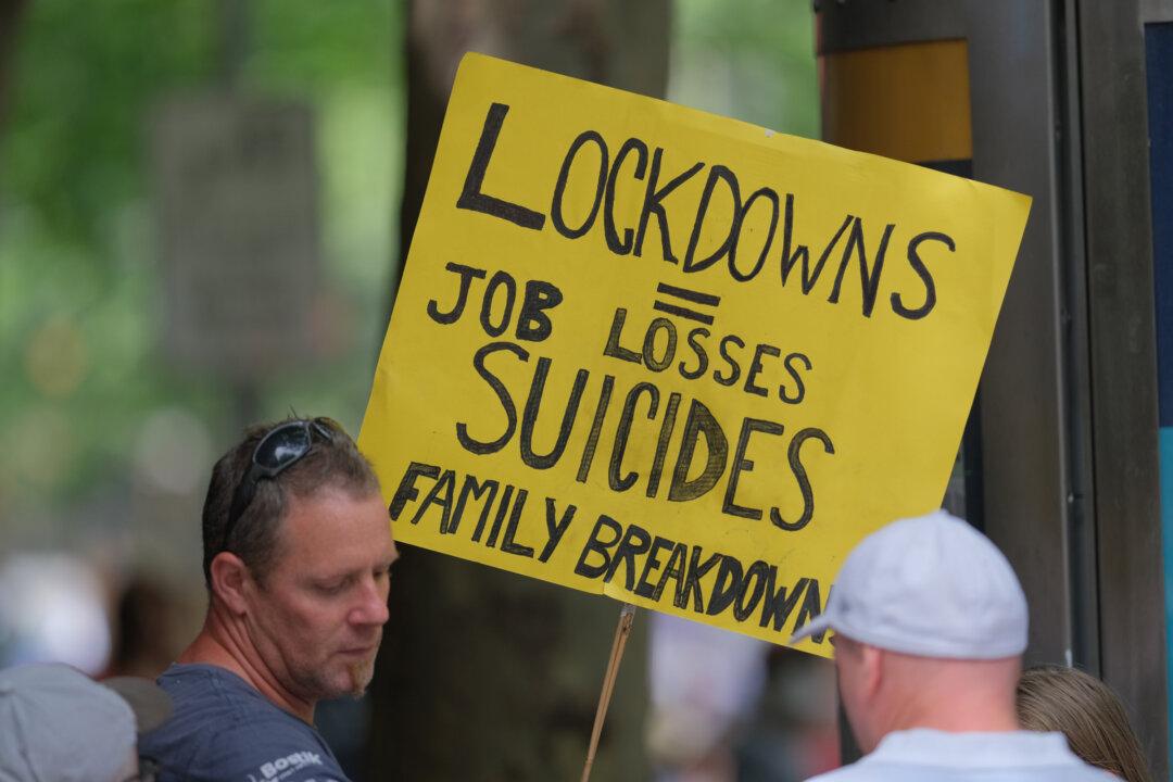 Businesses Urge Calm as Fears Over Omicron Spread in Australia