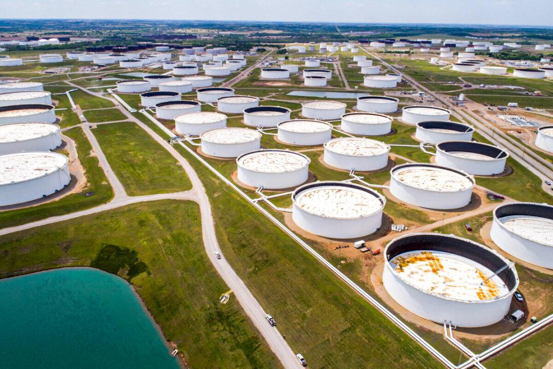 Biden Orders 50 Million Barrels of Oil Released From Strategic Reserve in Bid to Cool Surging Prices