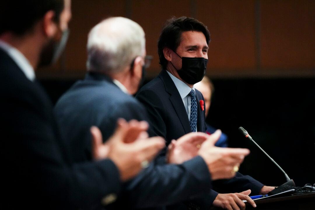 Trudeau, O'Toole Trade Barbs on COVID-19 Vaccination
