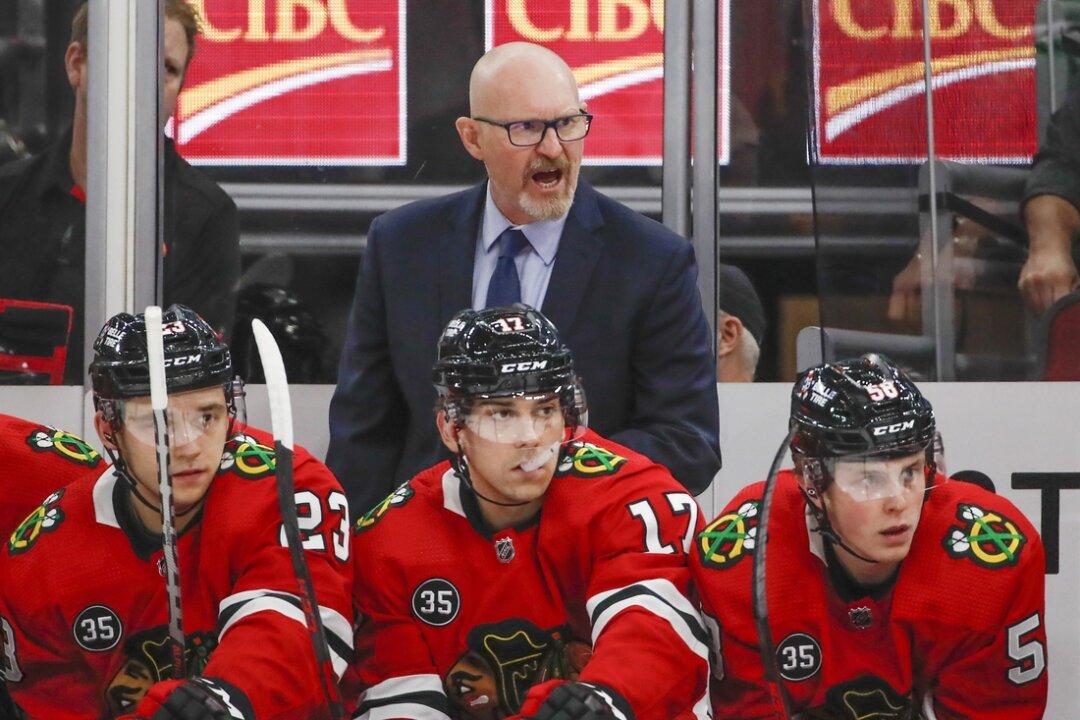 NHL Roundup: Blackhawks Win in King’s Debut