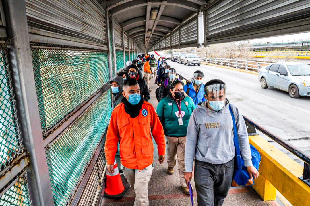 Ecuadorian Migration Spike Driven by Poverty From Pandemic Aftermath