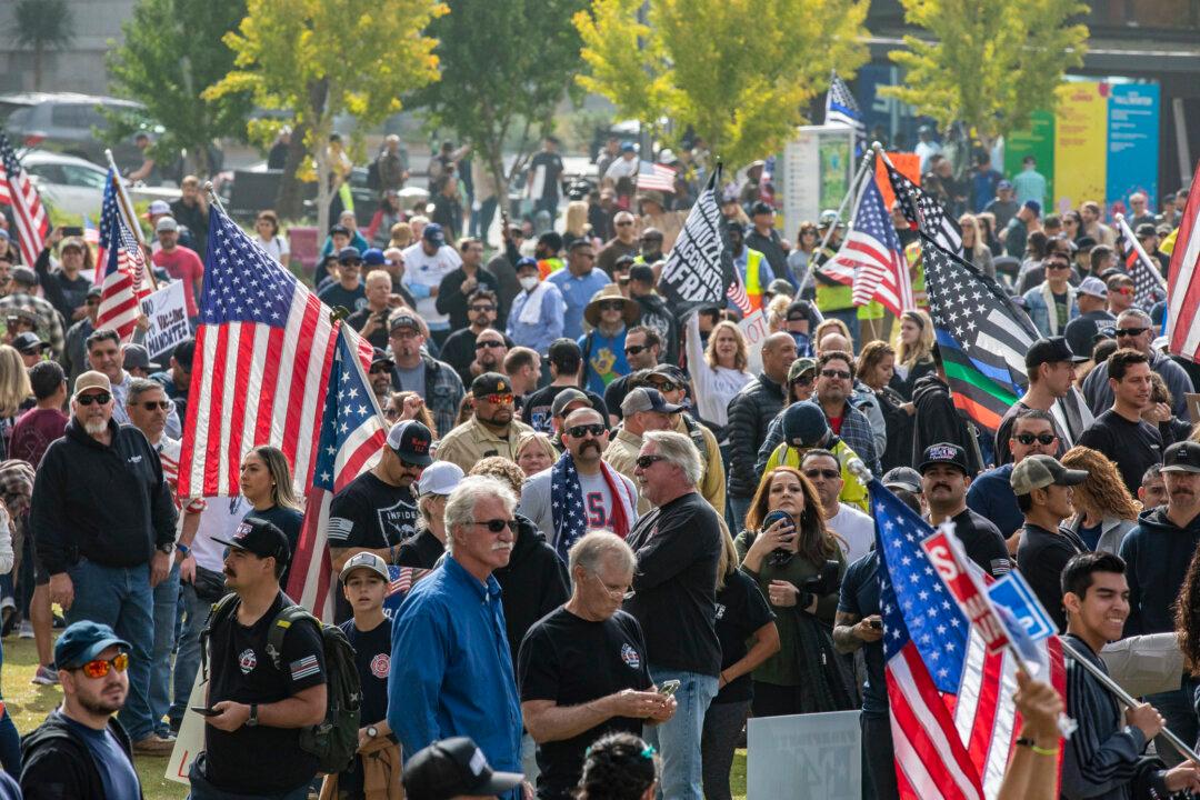 Hundreds of LA School Employees Fired for Not Getting COVID-19 Vaccine: Officials