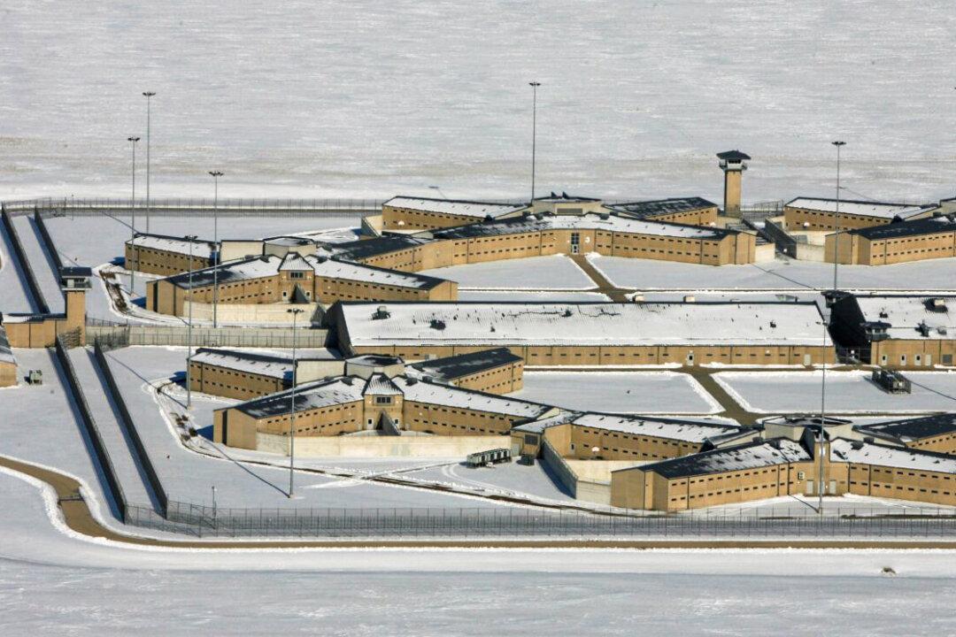 Vaccine Mandates May Worsen the Country’s Prison Staff Shortage