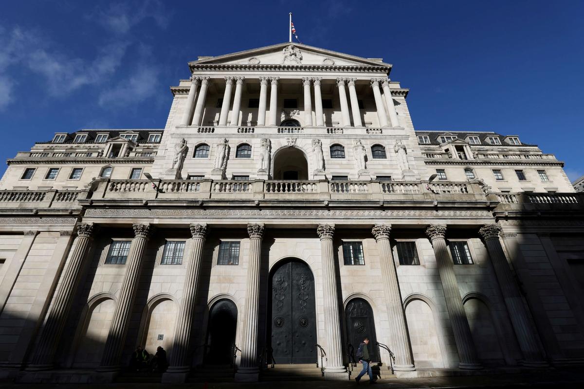 Bank of England Boosts Rates to 13-Year High as Inflation Expected to Hit Double Digits