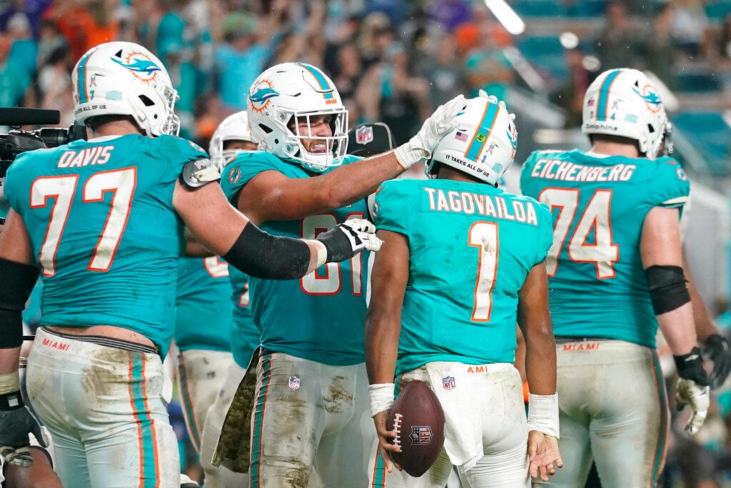 A Stunner: Miami Wins 2nd Straight, Tops Ravens 22–10