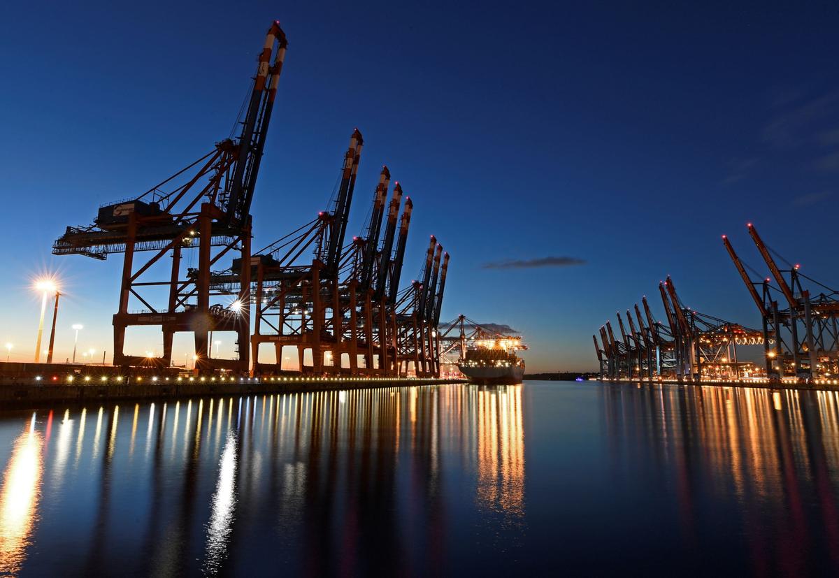 Euro Zone Inflation Decline May Be Slower: Policymakers