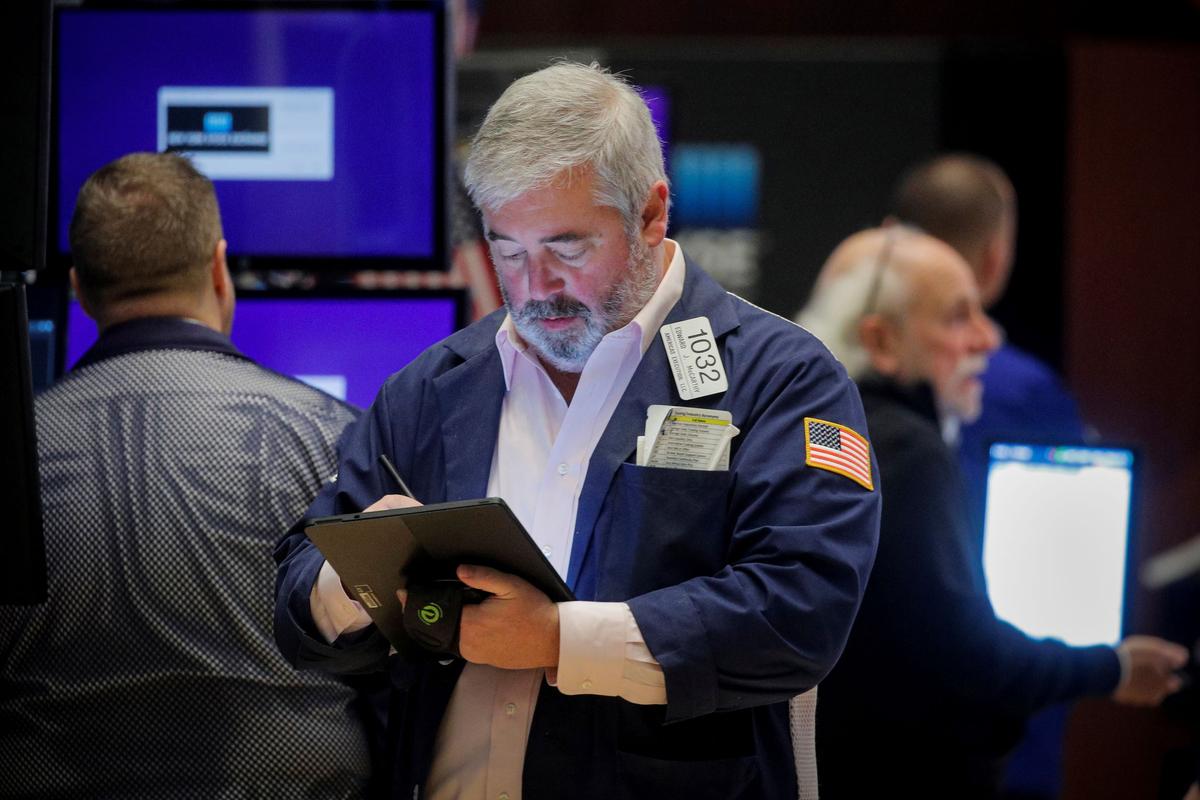 Wall Street Opens Higher on Banks, Energy Boost