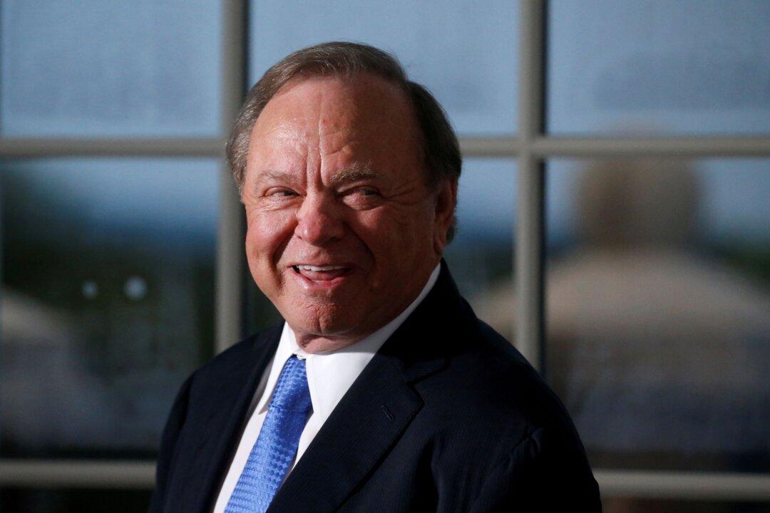 Oil Tycoon Switches From Backing Trump to Other GOP Candidates
