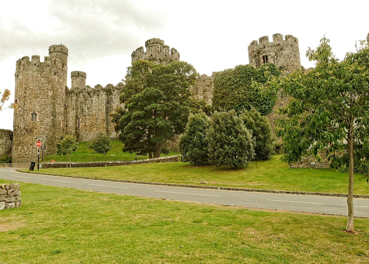 Wales has more castles per square mile than England, Scotland, Ireland, or any country in Europe. Conwy Castle is in the World Heritage Site walled town of Conwy. (Copyright Fred J. Eckert)
