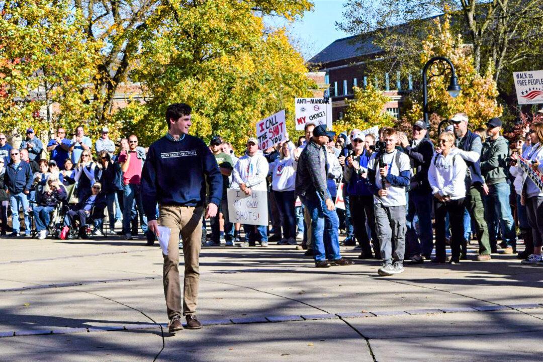 Penn State University Employees Rally for Medical Freedom