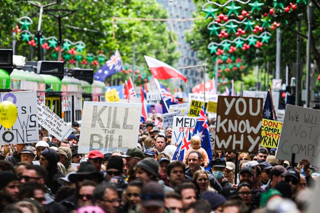 Thousands of Australians Protest ‘Grab for Power’ Pandemic Bill in Victoria