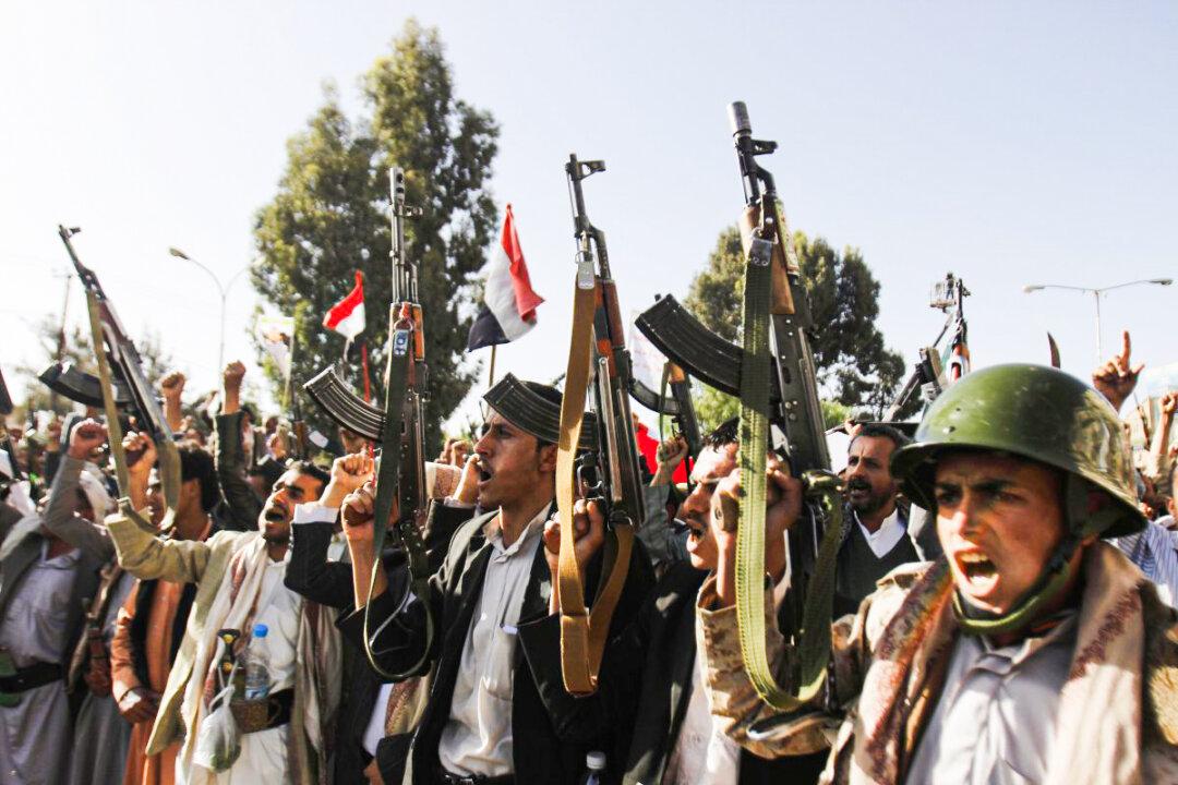 Houthi Rebels Breach Compound in Yemen, Detain US Embassy Workers: State Department