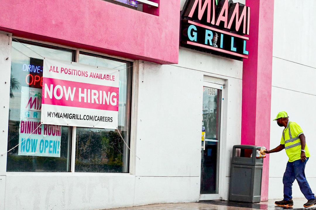 Leisure, Hospitality Workers Quitting at Twice National Rate