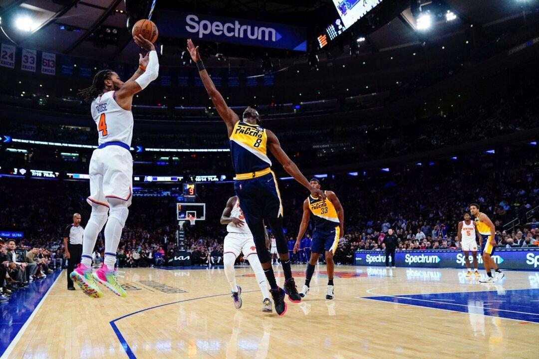 Knicks Limit Pacers to 2 Baskets in 4th Quarter, Win 92–84