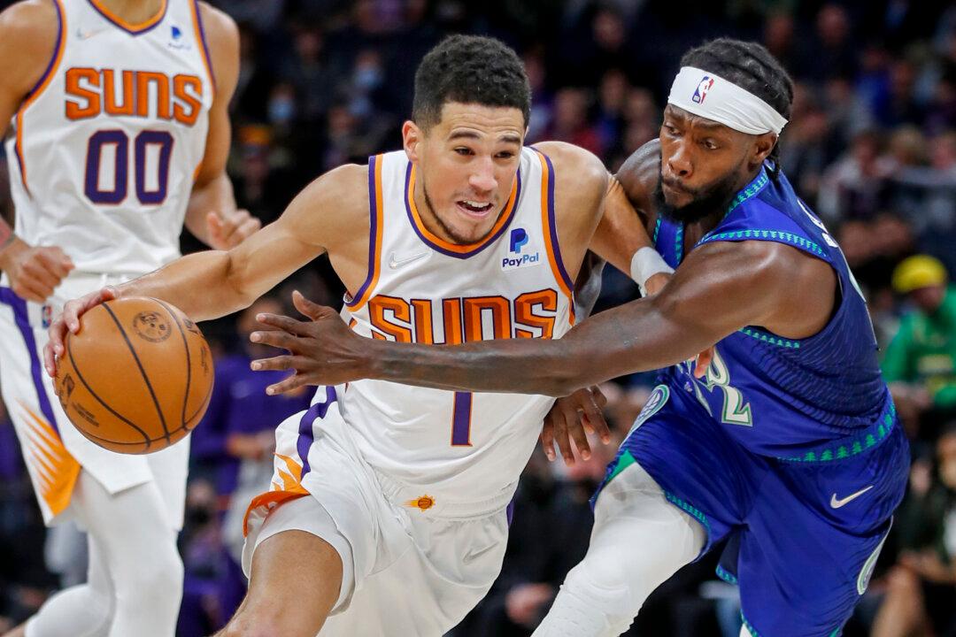 Paul Gets 19 in 4th, Suns Beat Timberwolves, 9th Win in Row