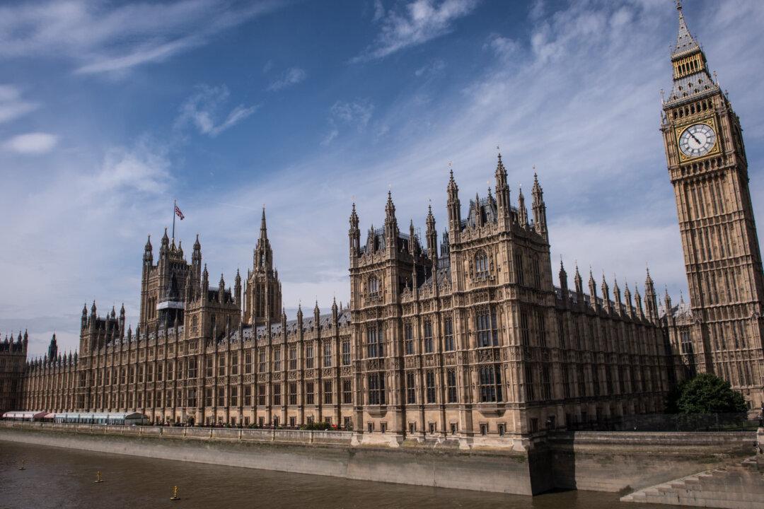 British MP Calls Scale of COVID-19 Vaccine Damage a ‘Nightmare’