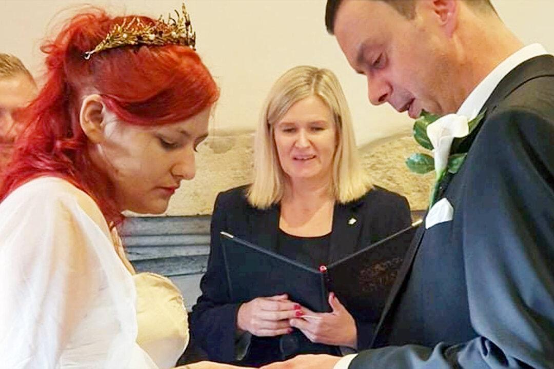 Bride Told She'd Never Walk or Talk After Falling Into Coma Dances With Groom on Wedding Day