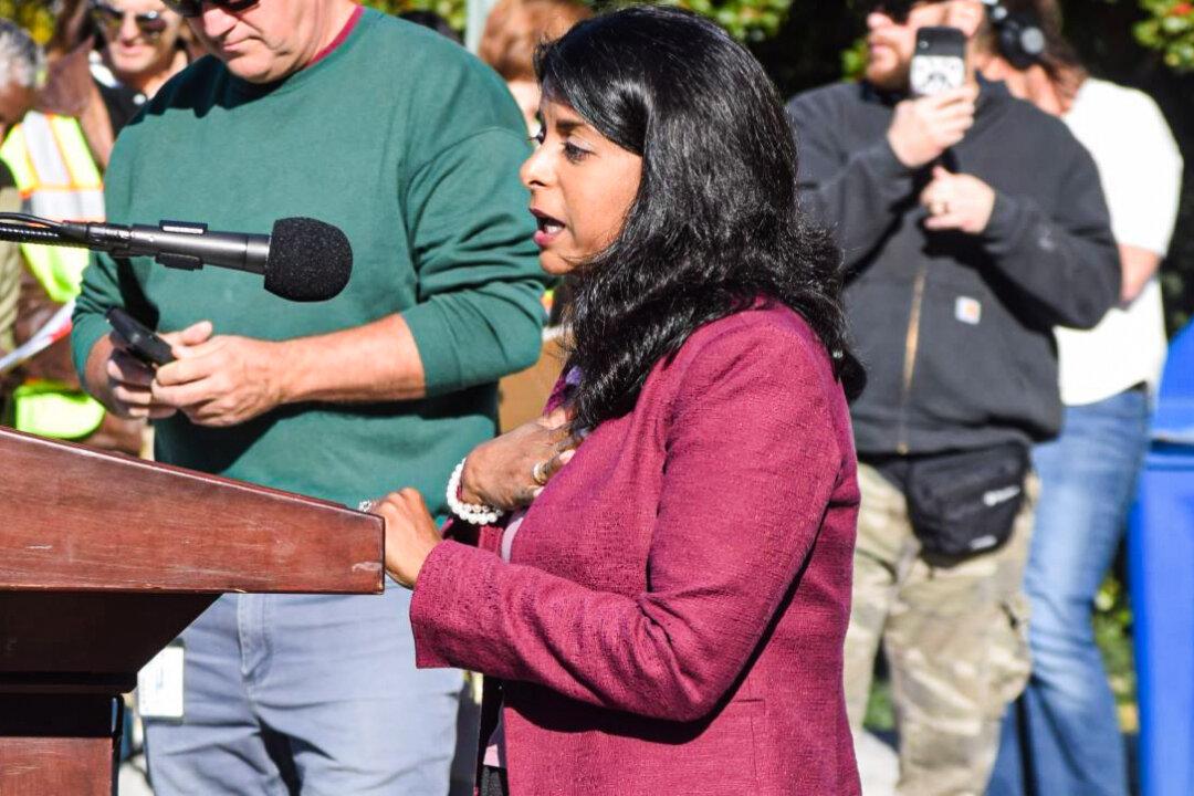 Pennsylvania Doctor Loses Job After Speaking Against Vaccine Mandates