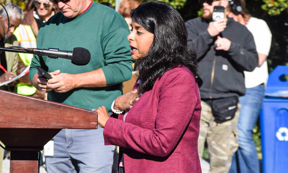 Pennsylvania Doctor Loses Job After Speaking Against Vaccine Mandates