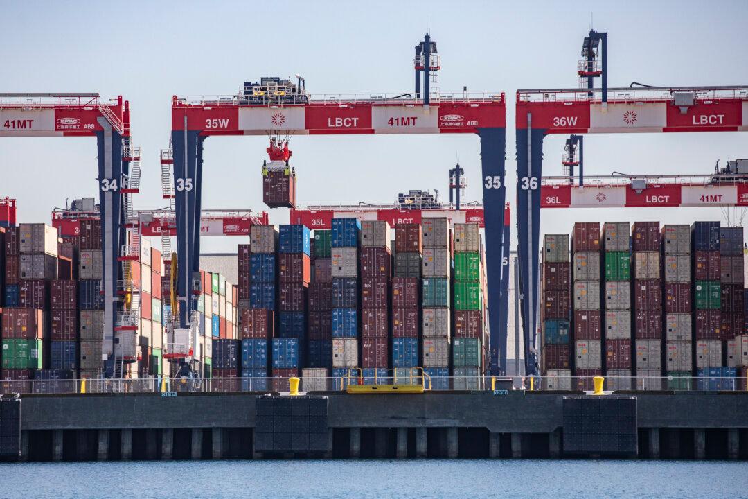 Citing Backlog Progress, Ports Again Delay Fines for Idling Containers