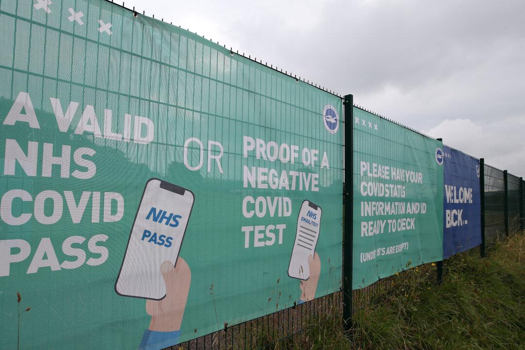 ‘Absolutely No Evidence’ Vaccine Passports Boosted Uptake in Scotland: Government Adviser