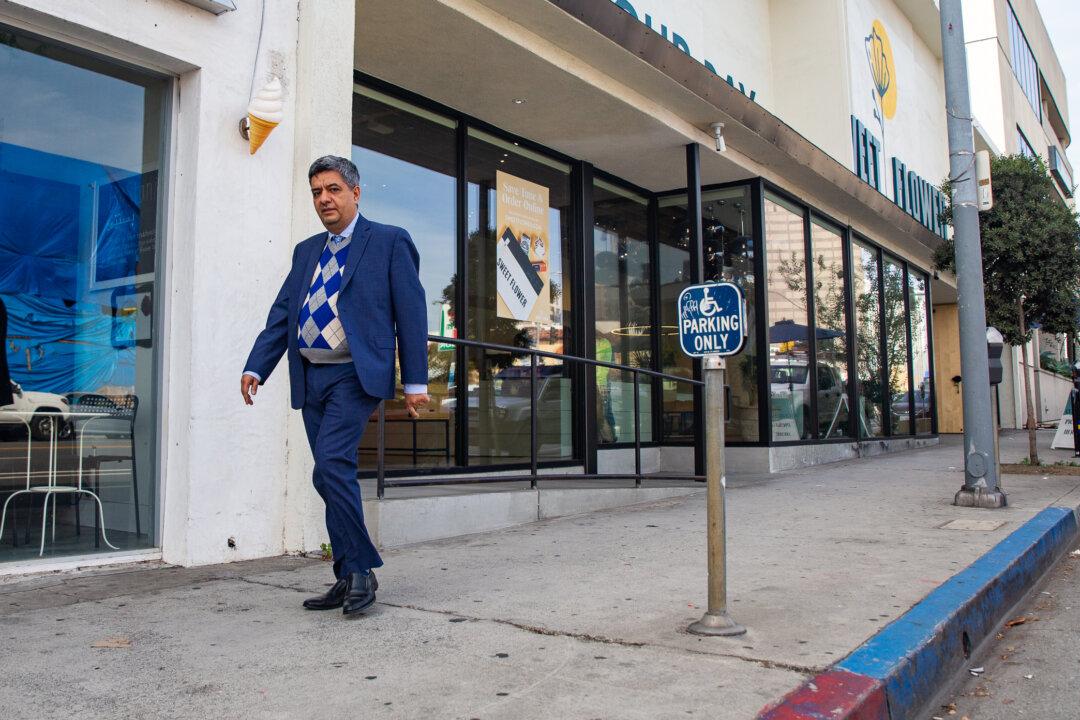 Café in Los Angeles Vandalized After Memorial for Iranian Women Goes Viral