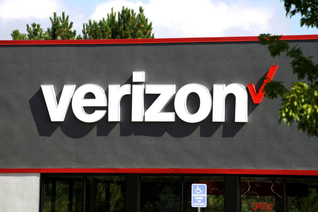 California Approves Verizon Deal to Acquire TracFone Wireless