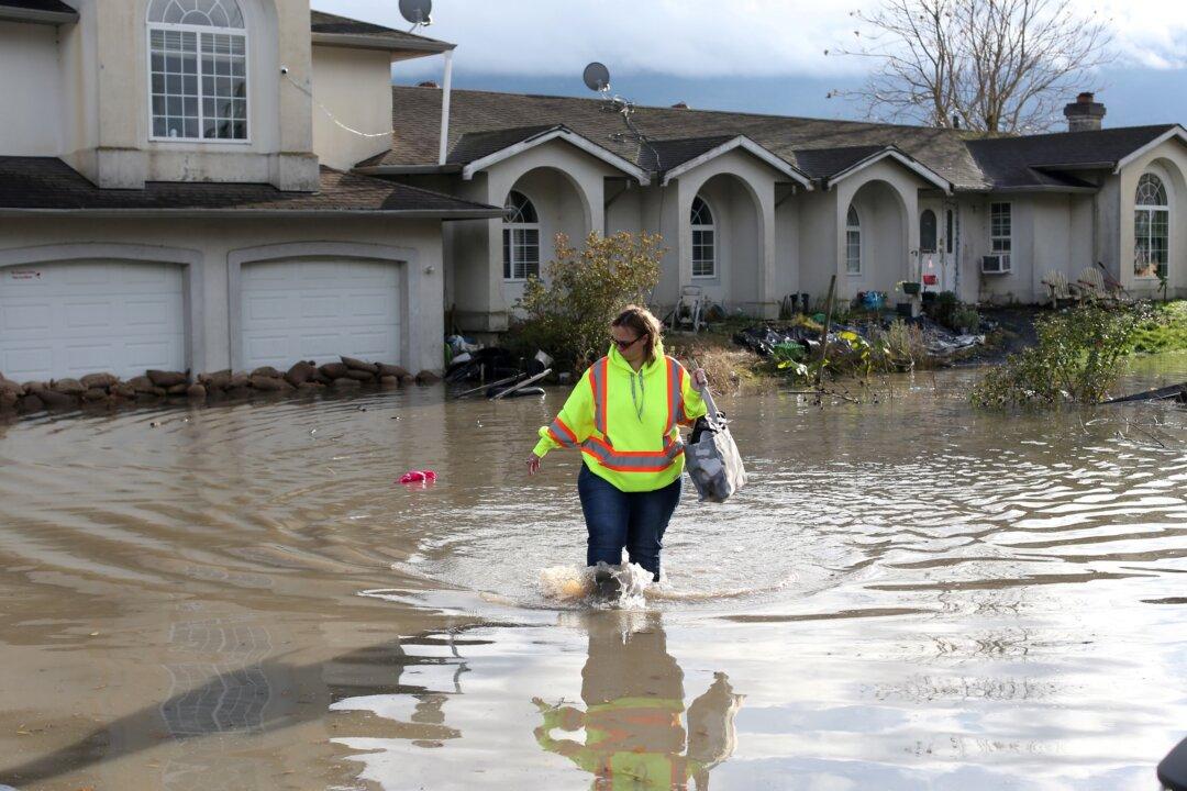 Flood-Hit Canada Province Braces for Heavy Rain, 3 Bodies Found