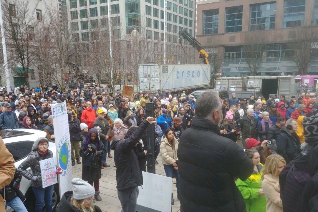 Canadian Protesters Join Worldwide Rallies Against COVID-Related Mandates