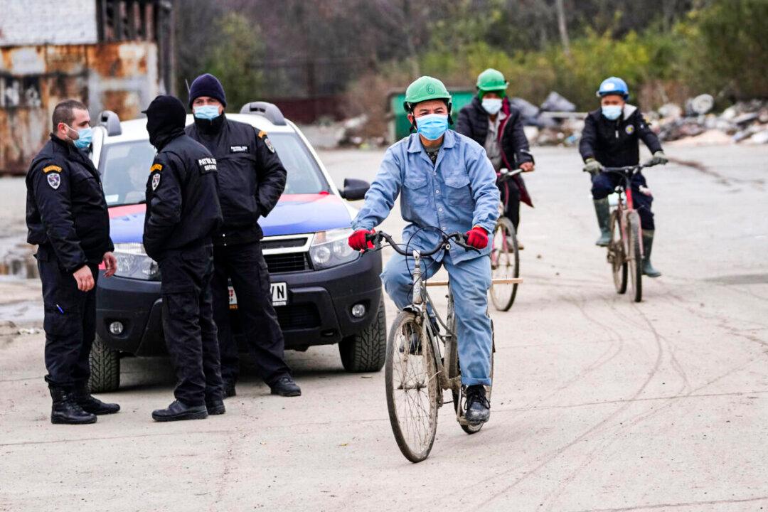 Vietnamese Workers at Chinese Factory in Serbia Cry for Help