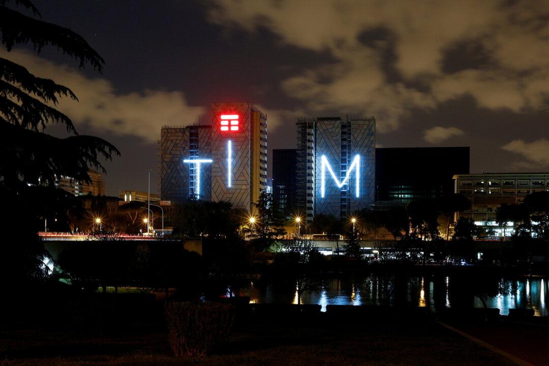 KKR Makes $12 Billion Approach to Take Telecom Italia Private