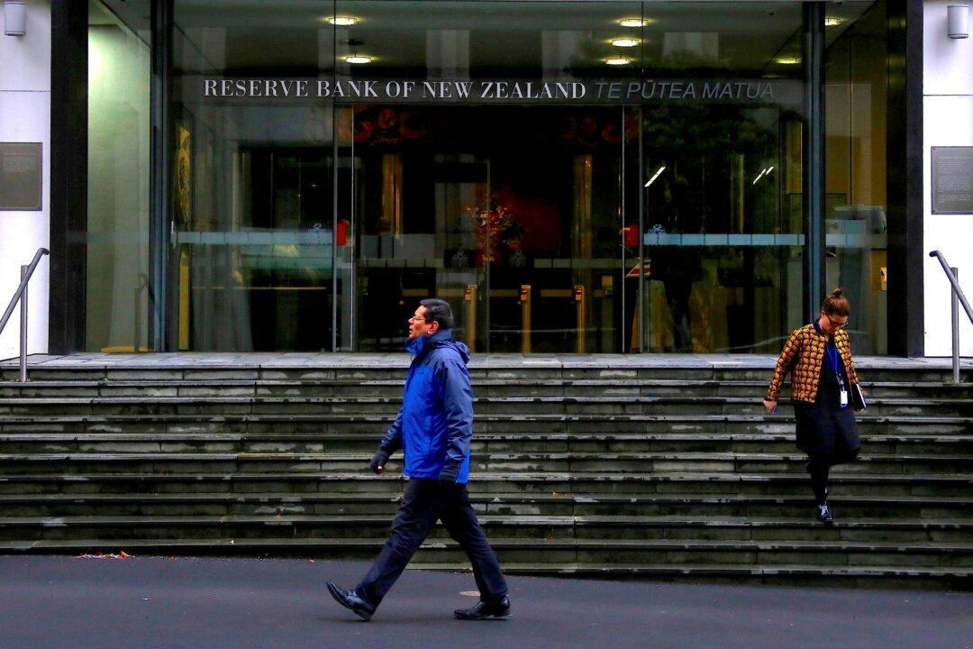 New Zealand Central Bank Hikes Interest Rates by Highest in Over Two Decades