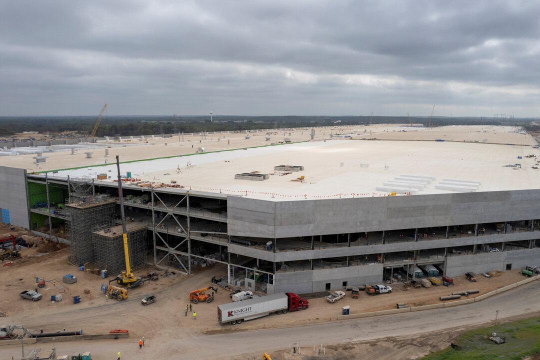 Elon Musk Says This Is How Much Tesla Expects to Spend on Giga Texas Over Time