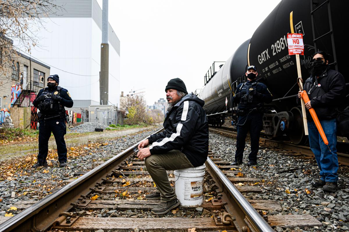 BC Coastal GasLink Pipeline Conflict Gets International Attention While Some Warn of One-Sided Information