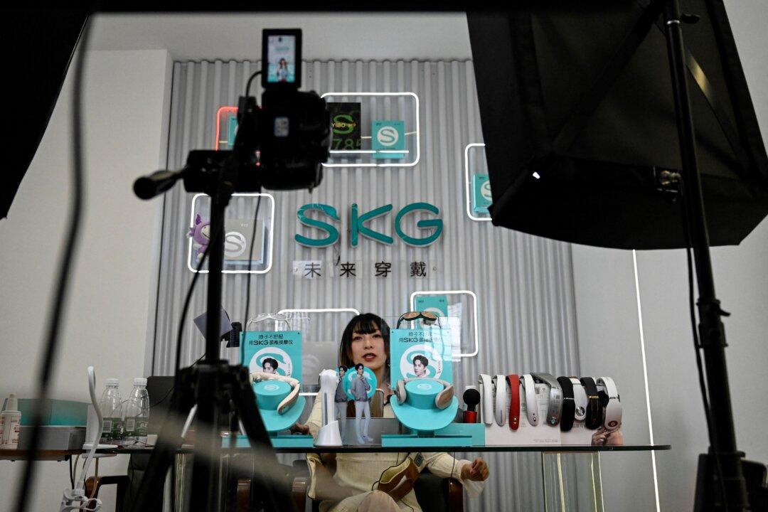 China Fines Two Livestreamers $14.6 Million for Tax Evasion
