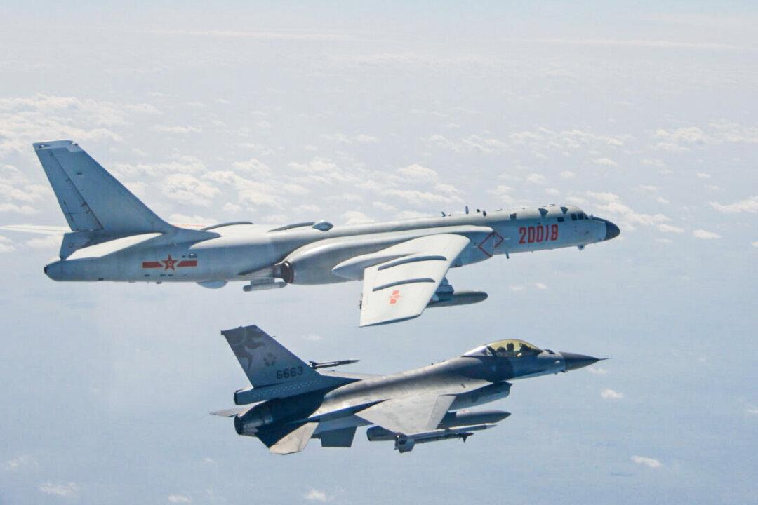 Taiwan Scrambles Fighters to Warn Off Chinese Aircraft as Xi Meets Top Brass