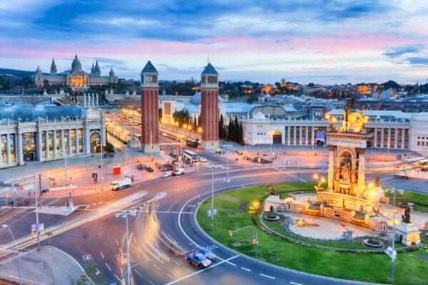 Plaça d'Espanya. (TTstudio/Shutterstock)