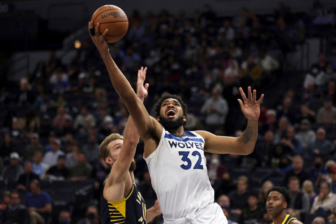 Towns, Edwards Push Timberwolves to 100–98 Win Over Pacers