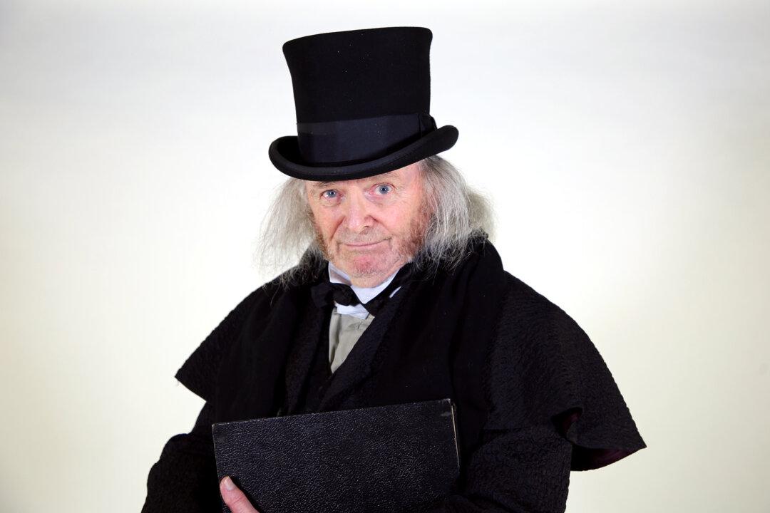 South Coast Repertory Founding Member Takes on Role as Scrooge