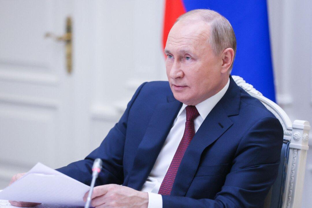 Russia Orders Some US Diplomats to Leave