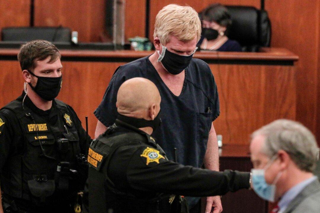 South Carolina Authorities Release 911 Call From Housekeeper’s Fall at Once-Prominent Attorney Alex Murdaugh’s Home in 2018