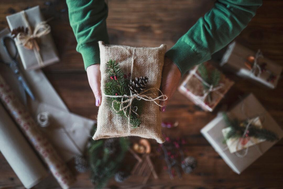 8 Clever Ways to Make Your Holiday Celebration More Sustainable